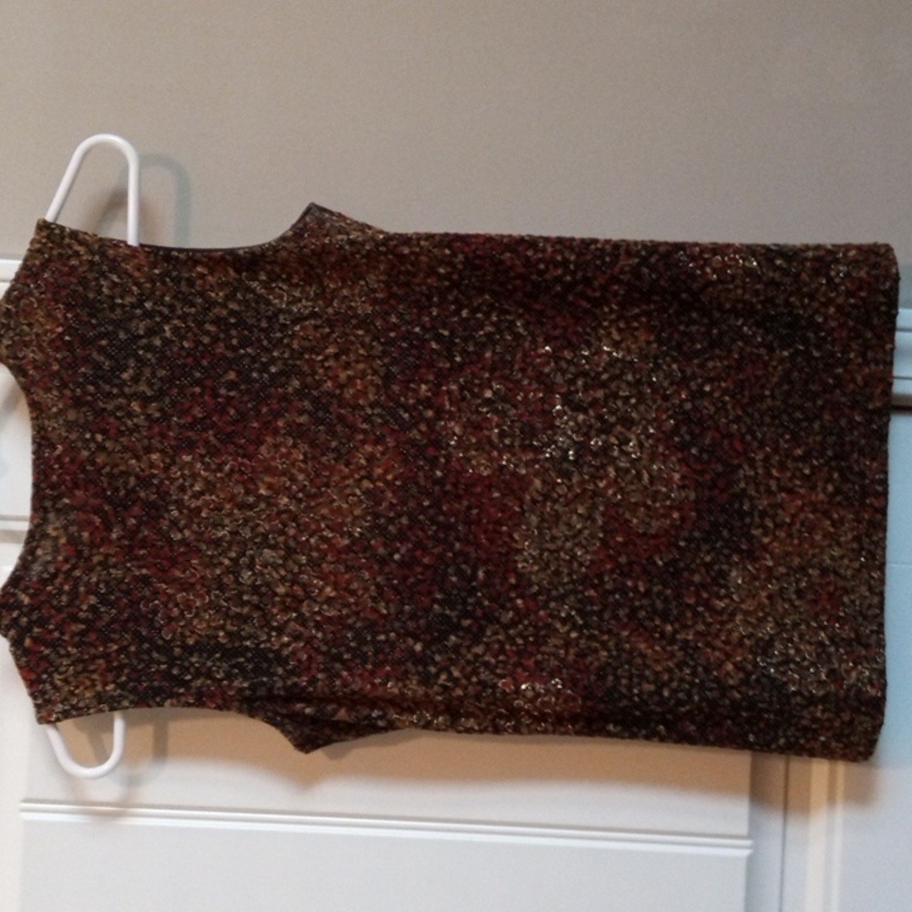 Laura Ashley SP Top - Picture 2 of 7
